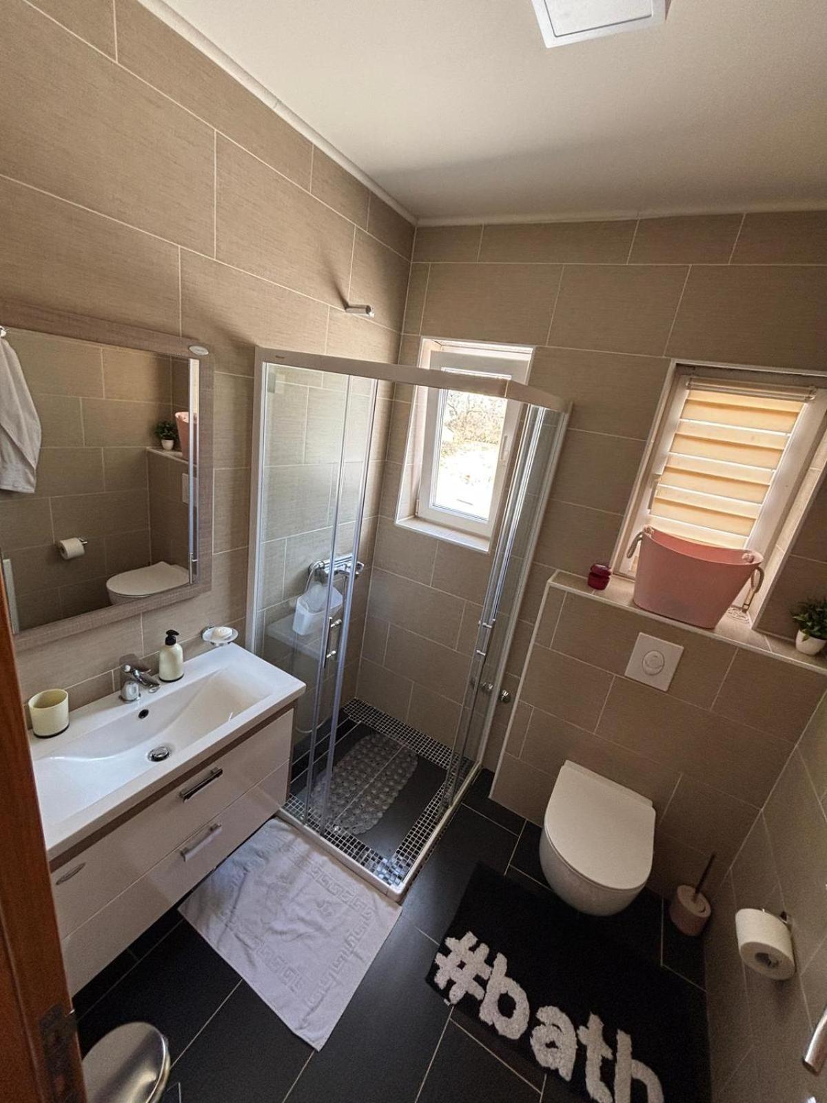 Sobe I Apartman R Bileca Екстер'єр фото