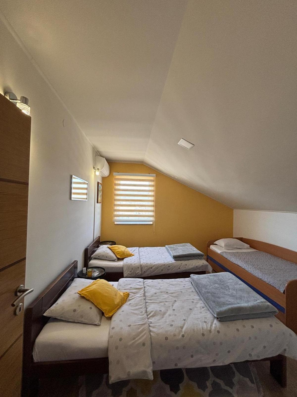 Sobe I Apartman R Bileca Екстер'єр фото